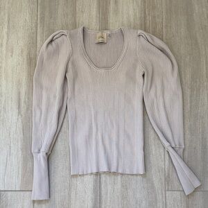 Elie Tahari Light Gray Ribbed Sweater